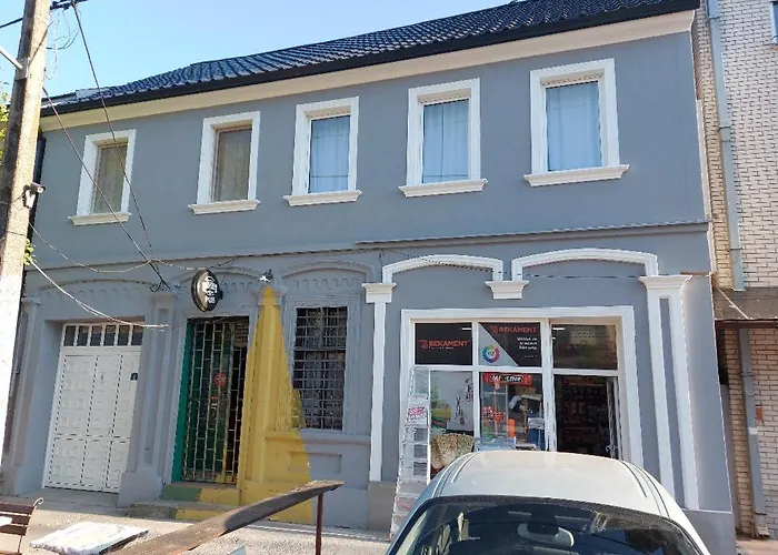 Nera De Lux アパート ベラ・ツルクバ