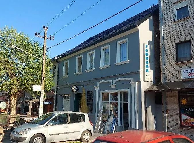 Nera De Lux アパート