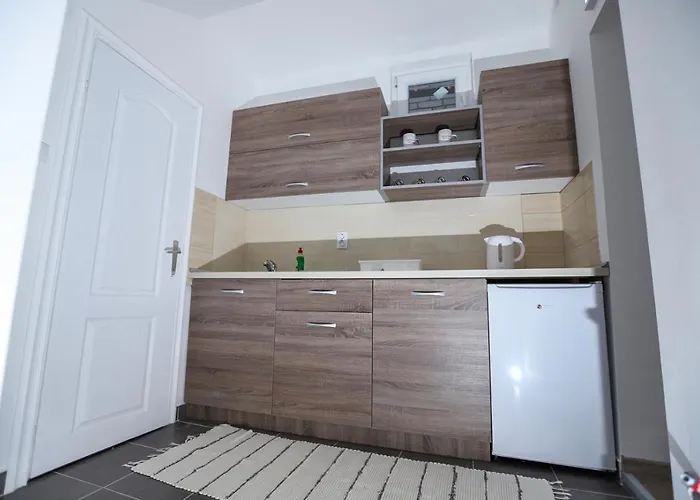 アパート Nera De Lux