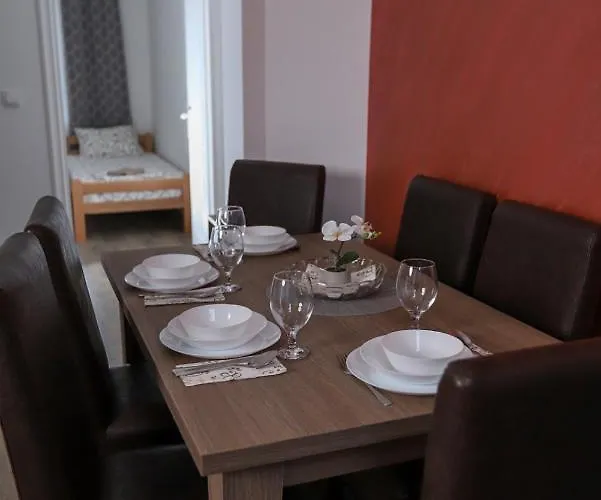 アパート Nera De Lux