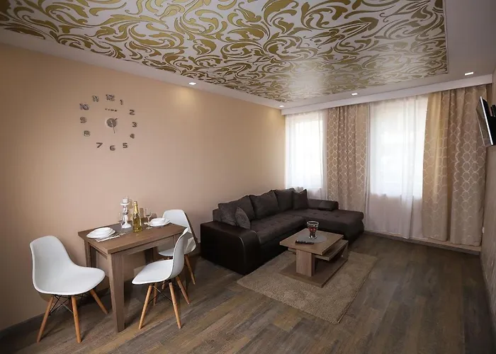 アパート Nera De Lux